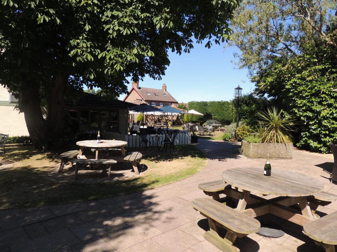 The Angel At Topcliffe Buitenkant foto