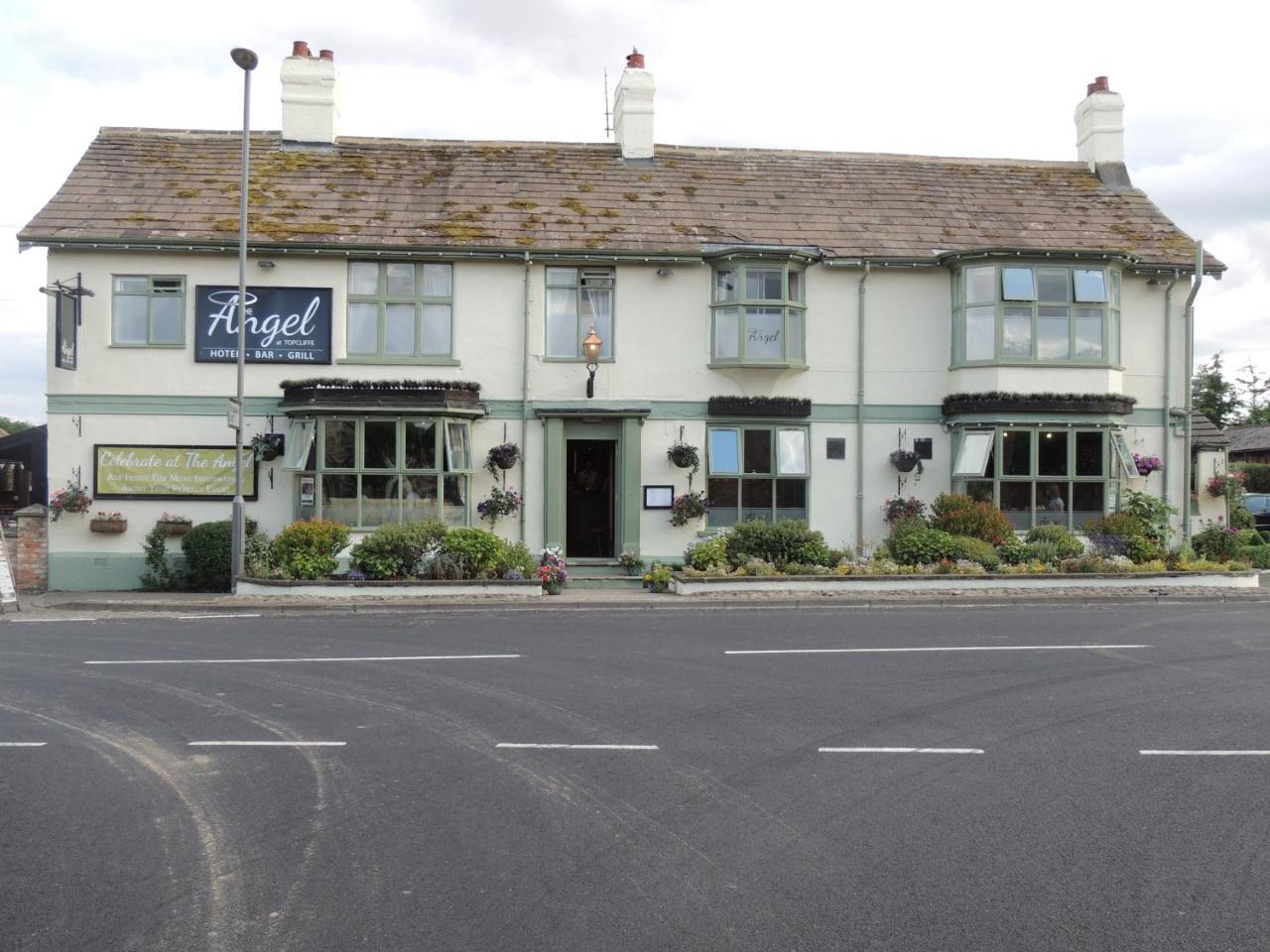 The Angel At Topcliffe Buitenkant foto